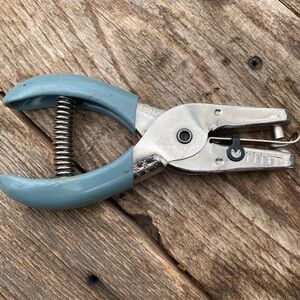 McGill co. Paper king hole punch. Made in the USA 1960’s